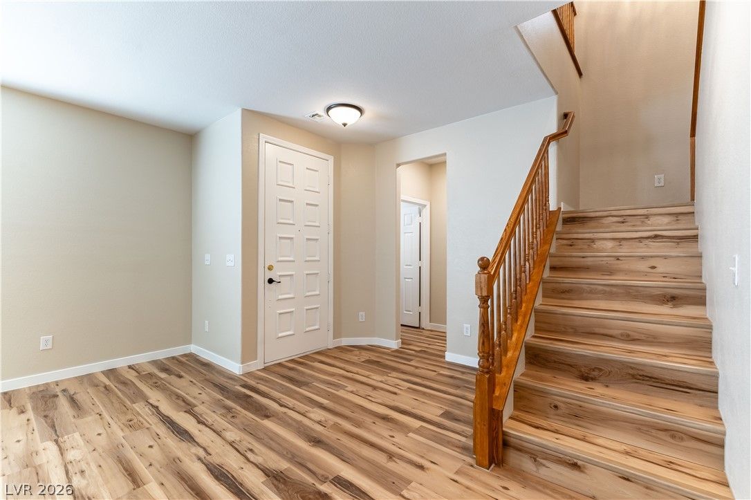 4174 Sparrow Rock Street — photo 4