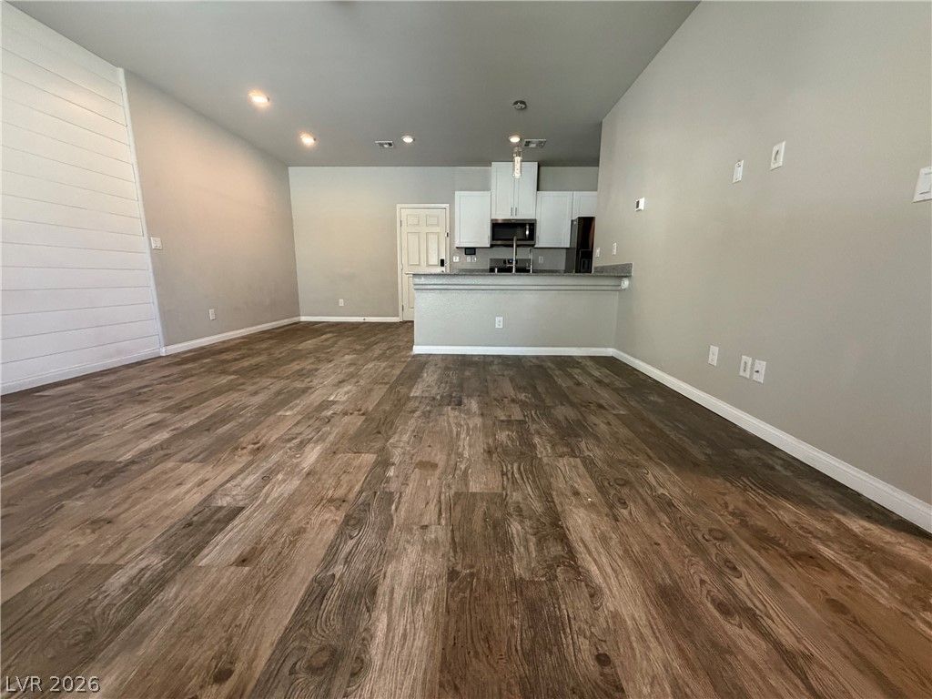 7305 Halo Falls Street — photo 5