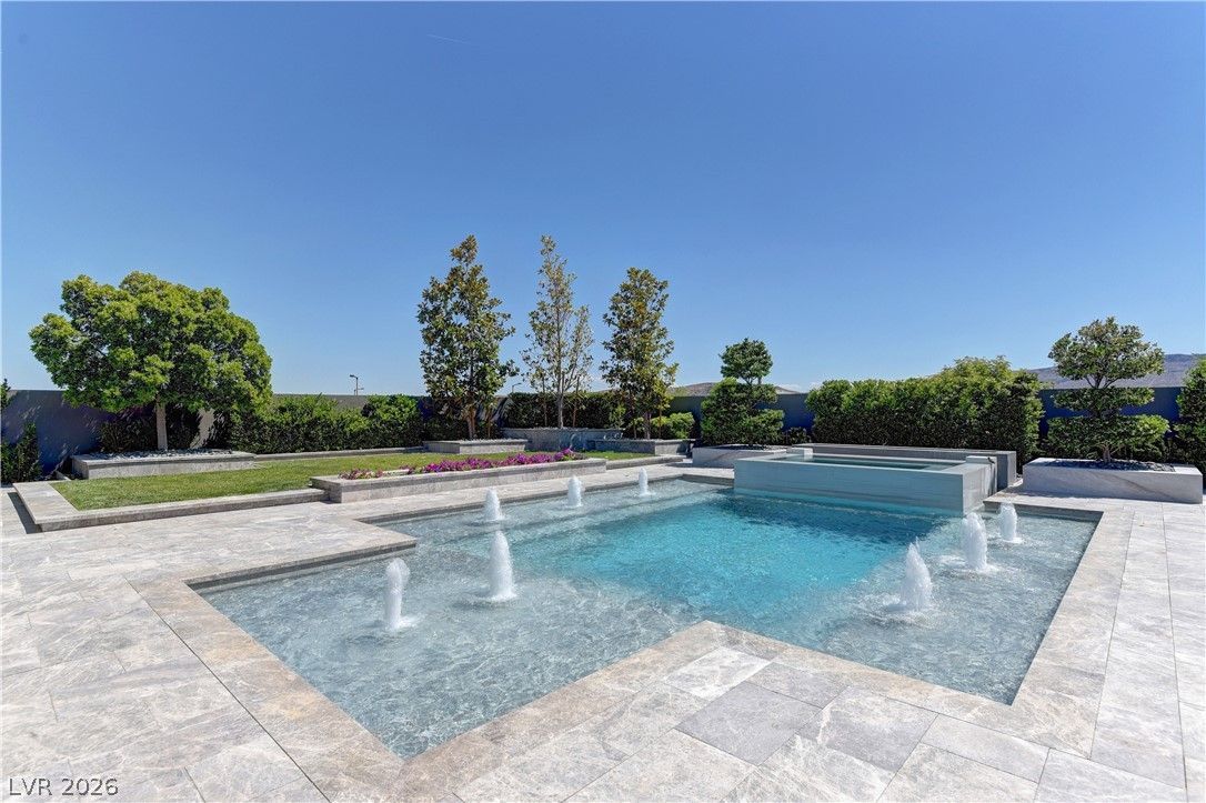 12439 Sky Bluff Court — photo 2