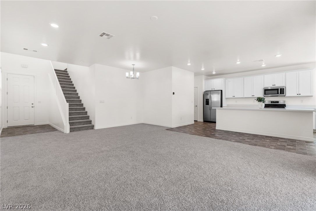 2711 Lindsey Springs Street — photo 5