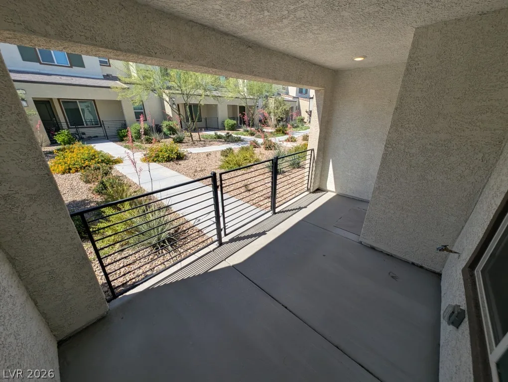 3509 Golden Chariot Avenue — photo 2