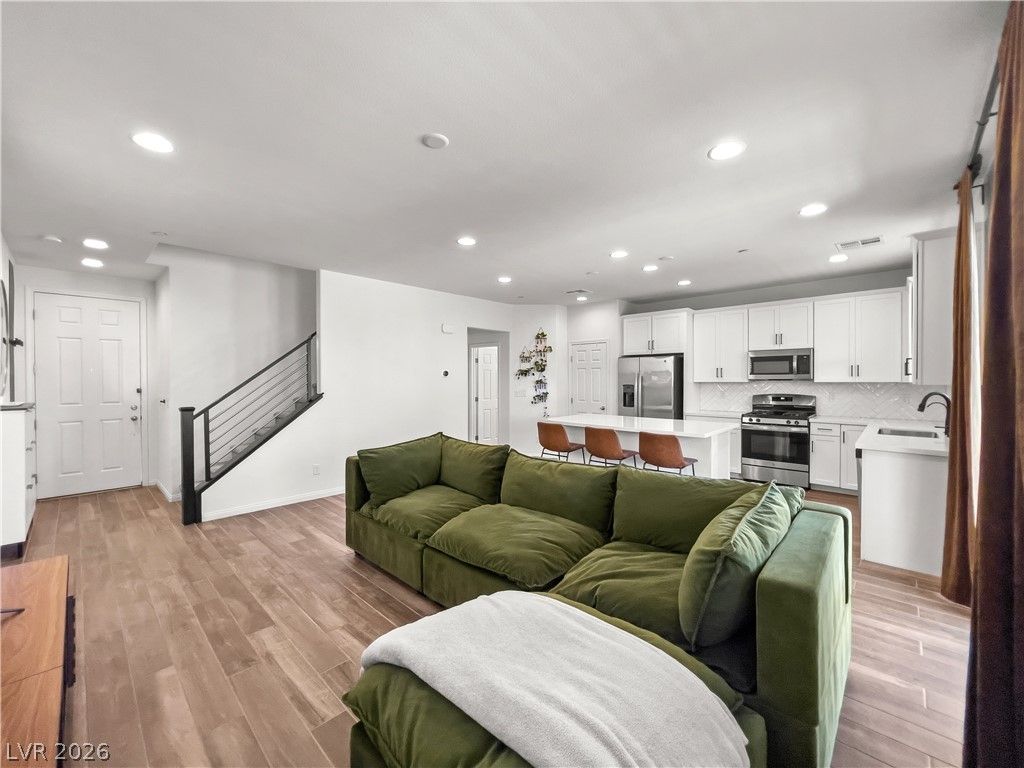 118 Destiny Orchard Court — photo 5