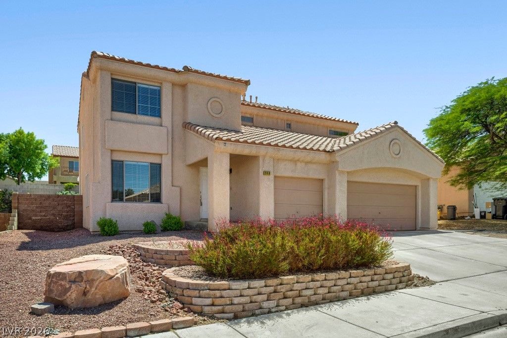946 Saddle Horn Drive — photo 1