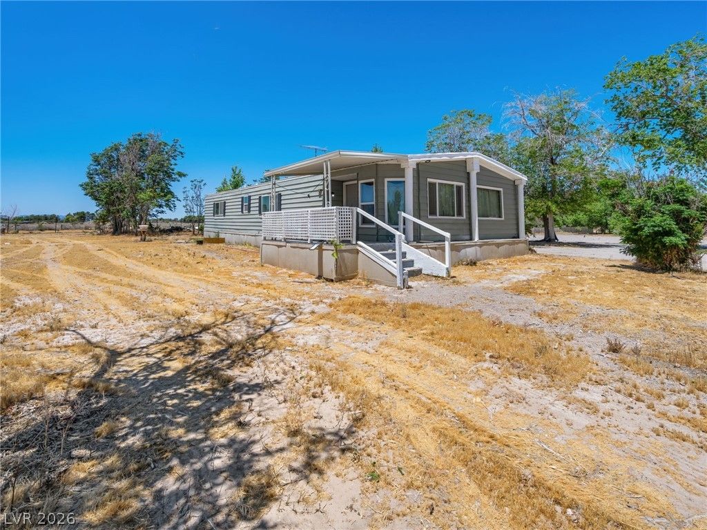 420 East Quartz Avenue — photo 4