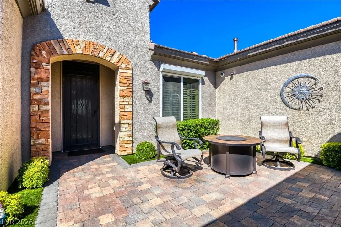 2744 Olivia Heights Avenue — photo 4