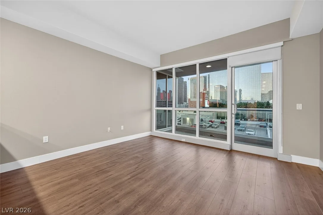 4575 Dean Martin Drive 601 — photo 2