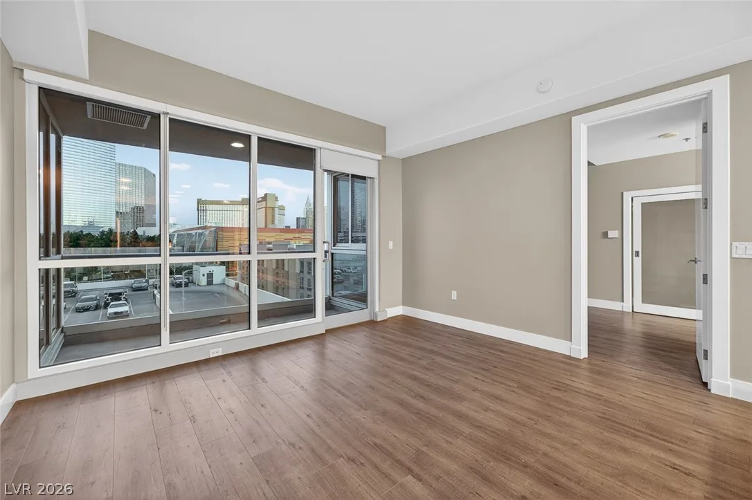 4575 Dean Martin Drive 601 — photo 4