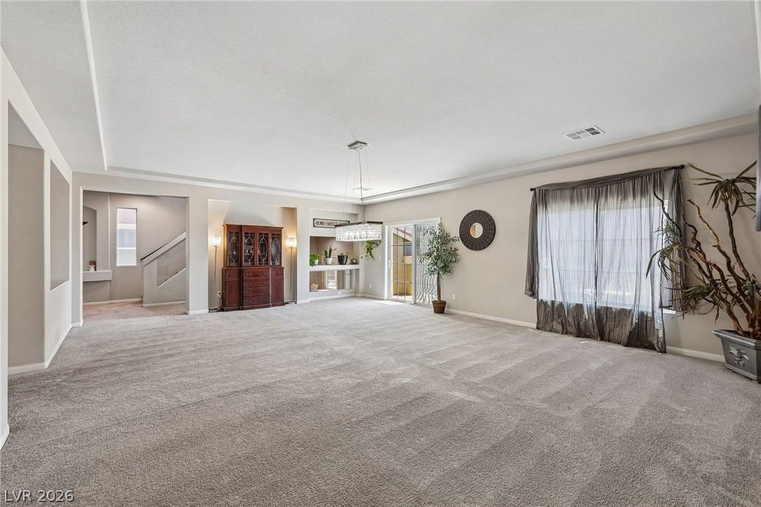 5460 Lake Sonoma Avenue — photo 3
