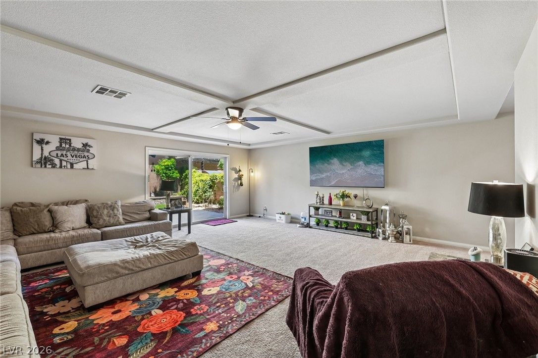 5460 Lake Sonoma Avenue — photo 4