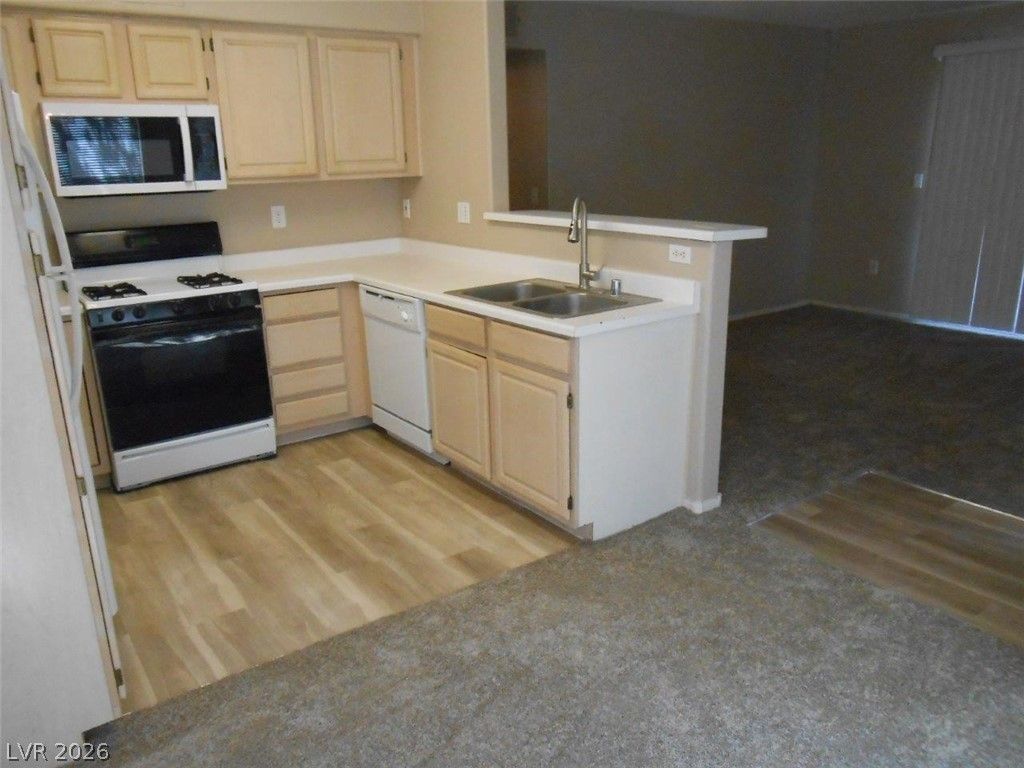 5710 East TROPICANA Avenue 1217 — photo 5