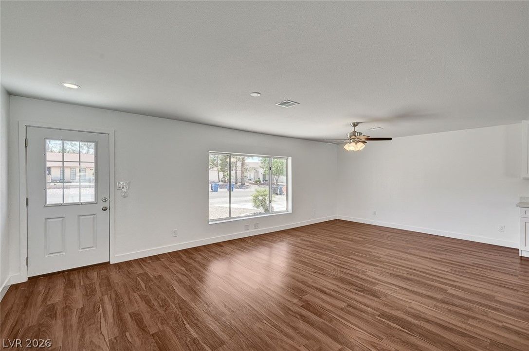 1580 Quarter Horse Drive — photo 4 of 48