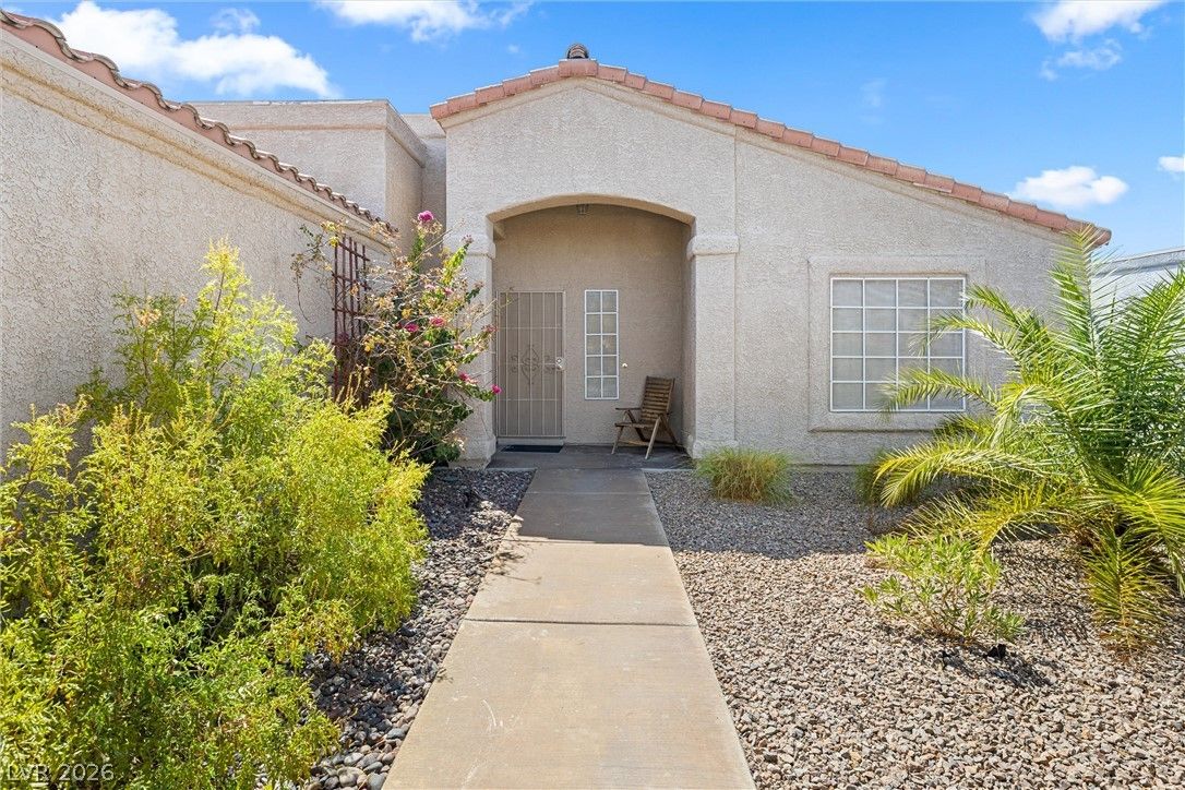 424 Tiger Lily Way — photo 4