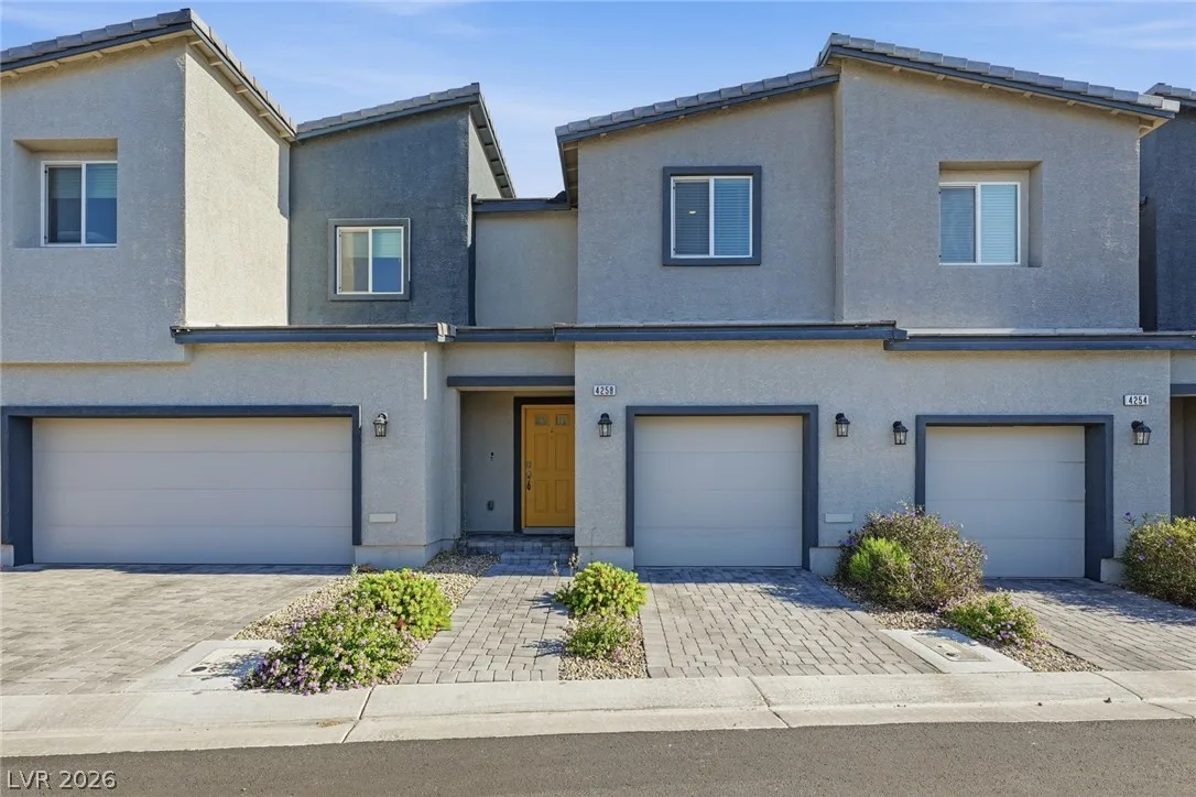 4258 Lunar Canyon Avenue — photo 2