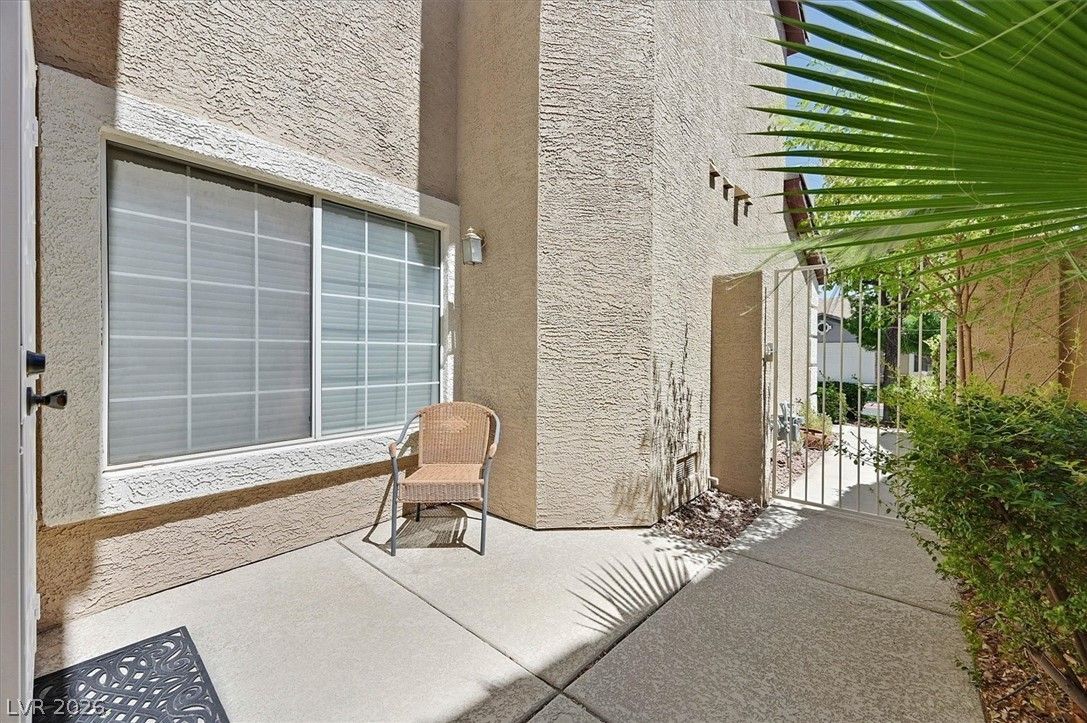 427 Blush Creek Place — photo 3 of 39
