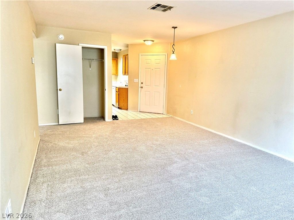 3125 North Buffalo Drive 1135 — photo 3 of 13