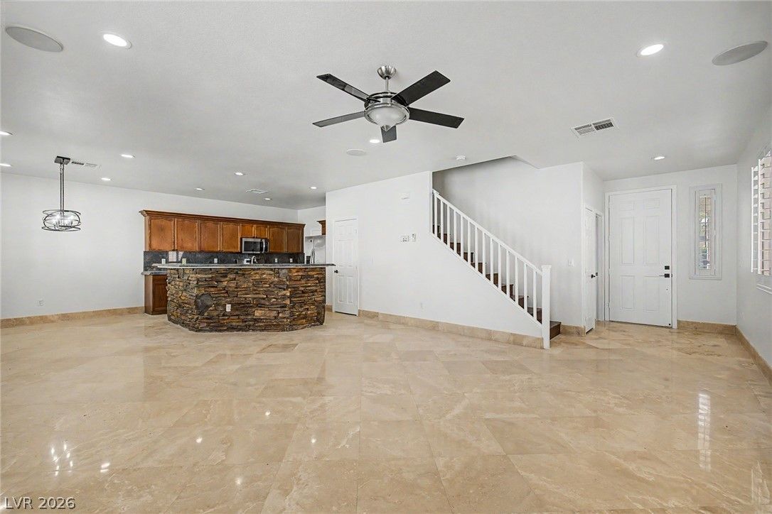 6772 Gold Yarrow Street — photo 2