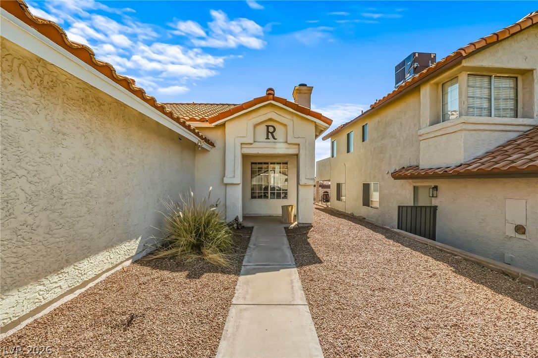 3186 Canyon Terrace Drive — photo 2