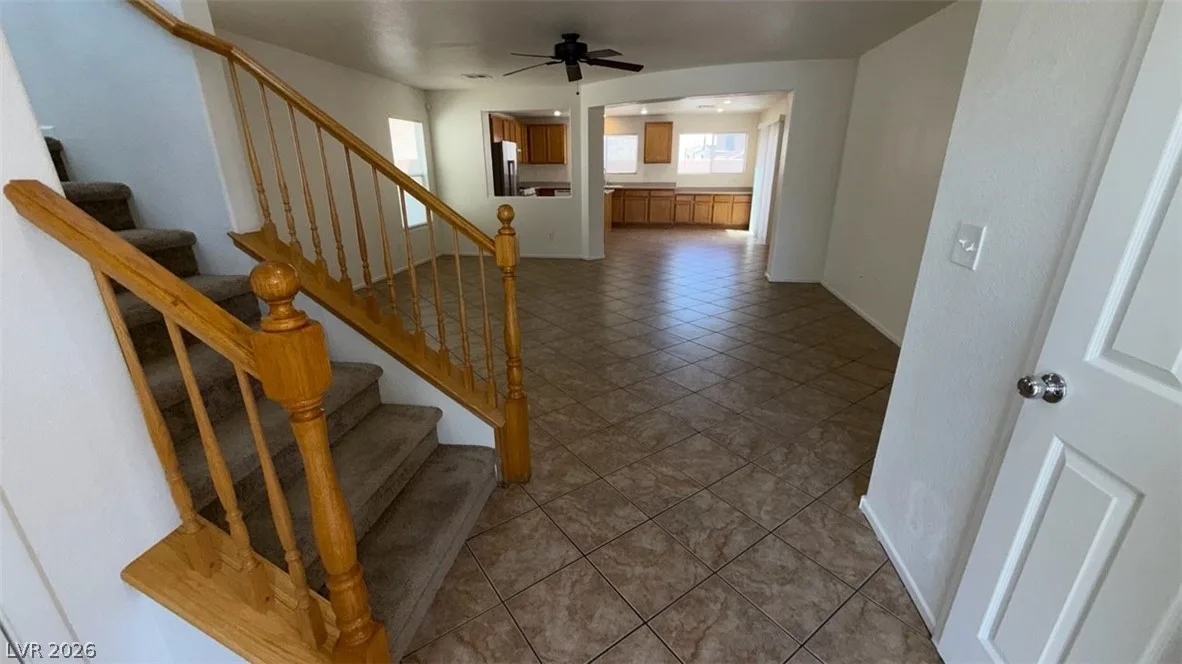 718 THORNFORD Street — photo 2