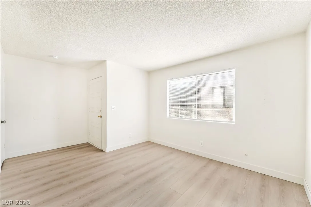 5309 West Cheyenne Avenue 2 — photo 5