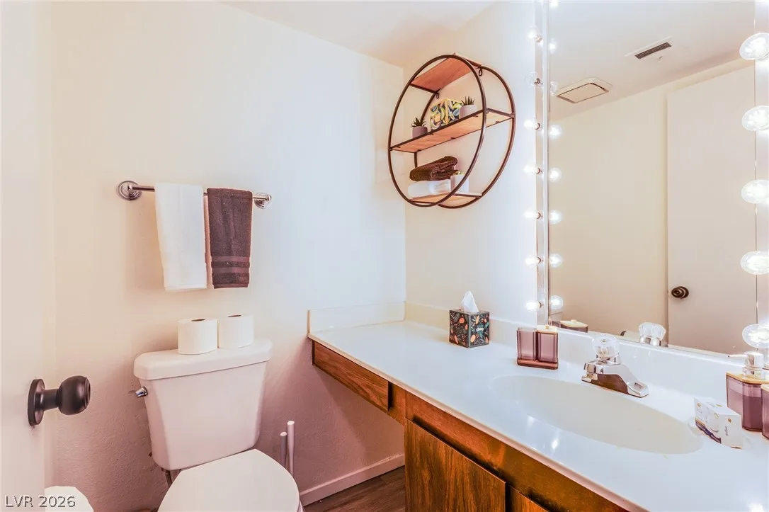 5240 Janfred Court 1 — photo 5