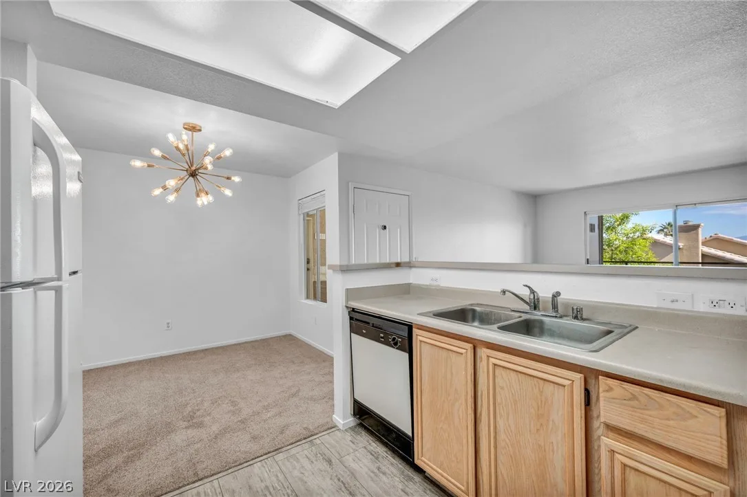 8070 West Russell Road 2060 — photo 3