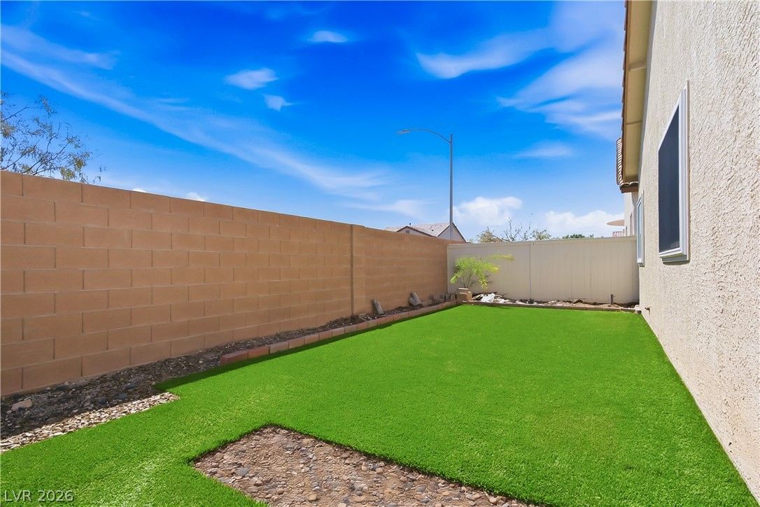 4044 Clove Hitch Street — photo 3