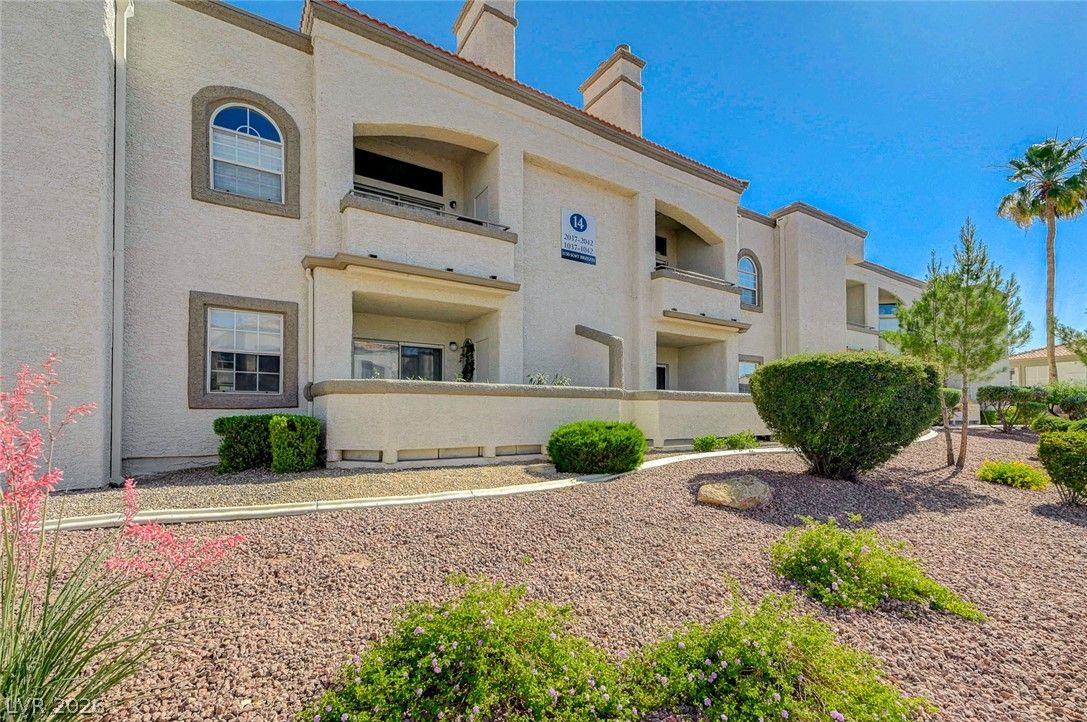 3150 Soft Breezes Drive 2040 — photo 2