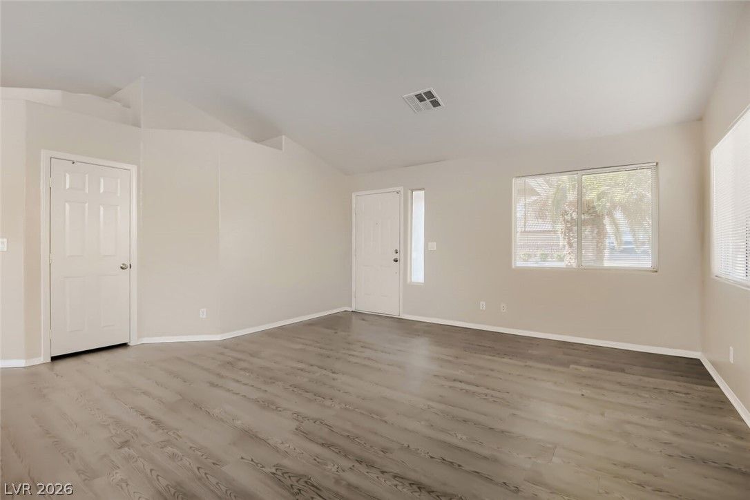 3014 West Gilmore Avenue — photo 4