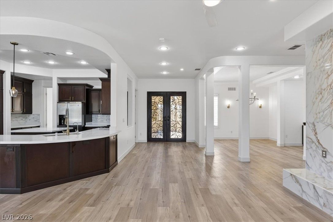 2122 Country Cove Court — photo 5
