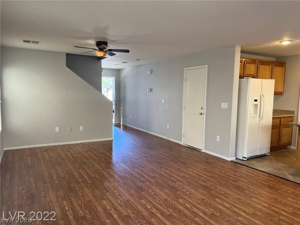 7320 Camden Pine Avenue — photo 5