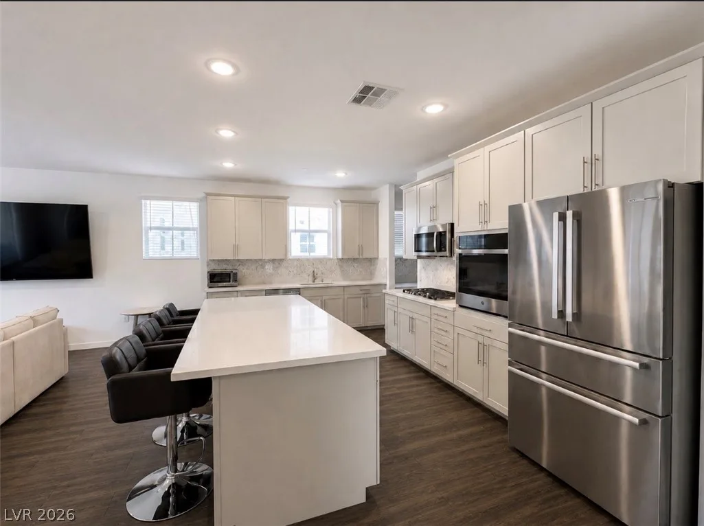 2555 Hampton Road 4205 — photo 2