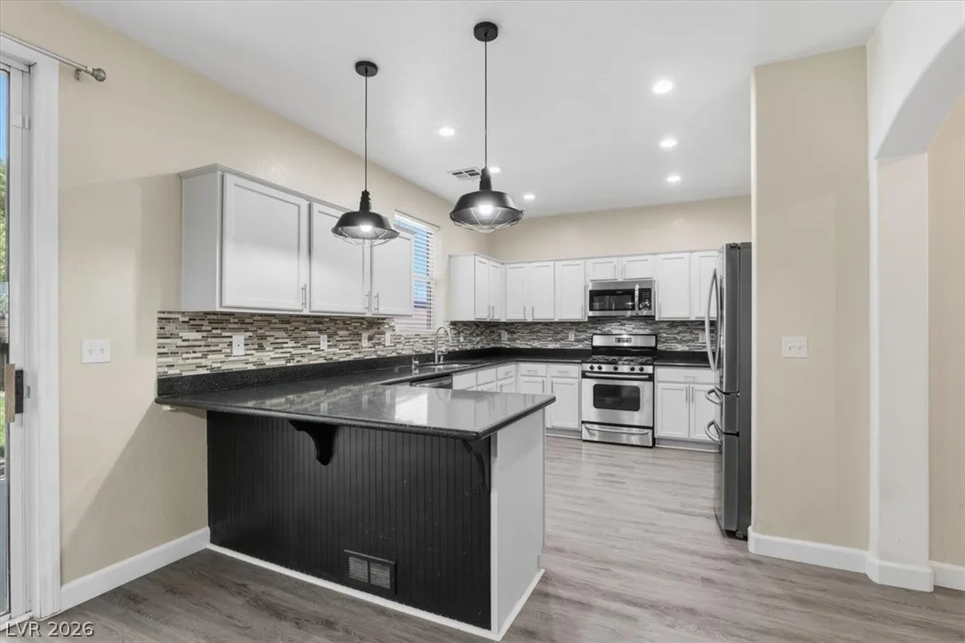 749 Beach Park Street — photo 5