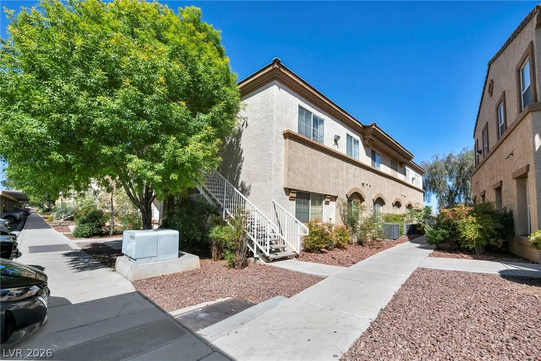 3400 Cabana Drive 1031 — photo 2