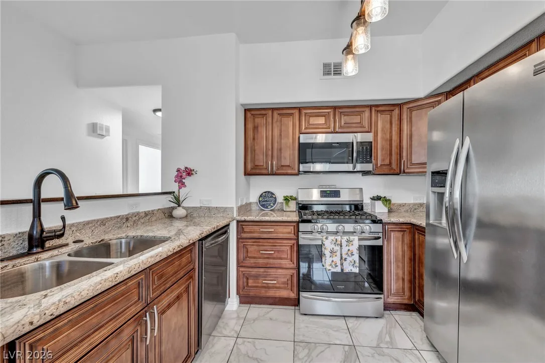 3400 Cabana Drive 1031 — photo 3