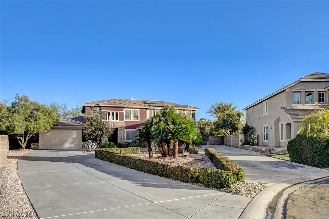 10798 Chillingham Drive — photo 2
