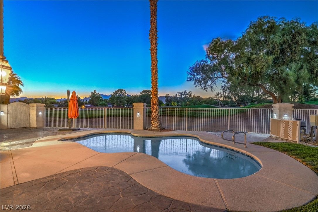 5152 Forest Oaks Drive — photo 2