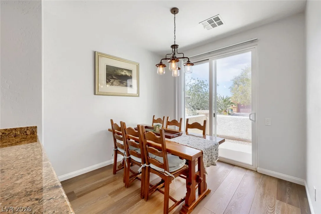 2631 Lochleven Way — photo 4