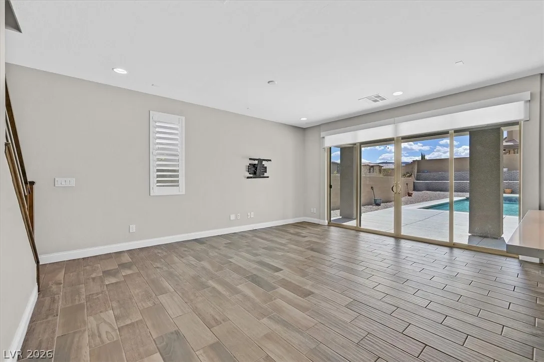 921 Cirrus Cloud Avenue — photo 4