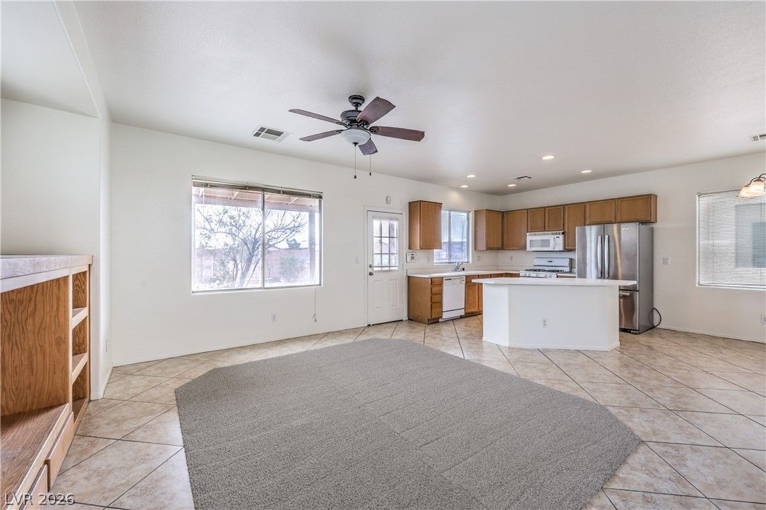 3448 Quiet Pueblo Street — photo 2
