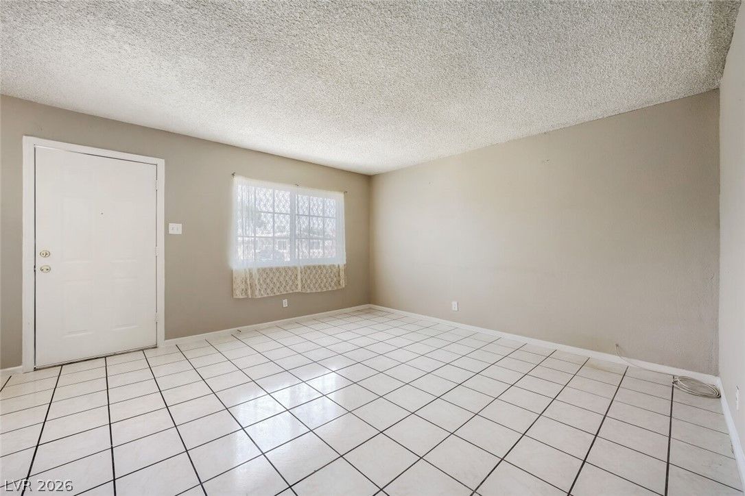 6317 Bannock Way — photo 4 of 22