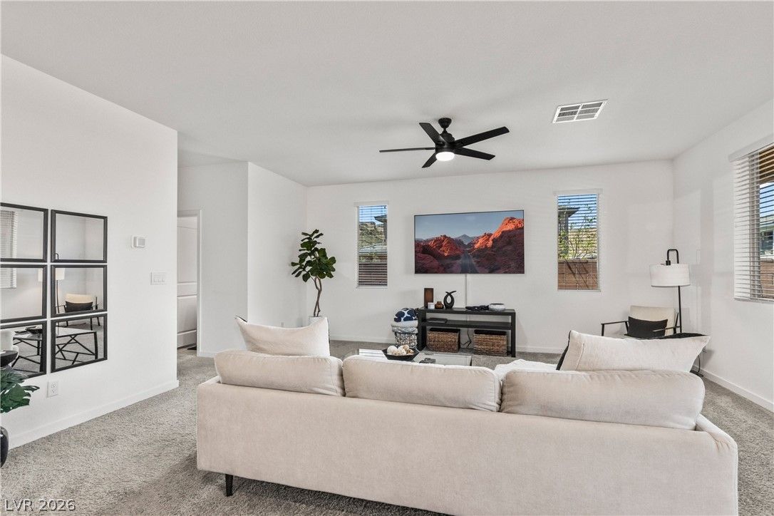 9692 Jade Rise Avenue — photo 4 of 28