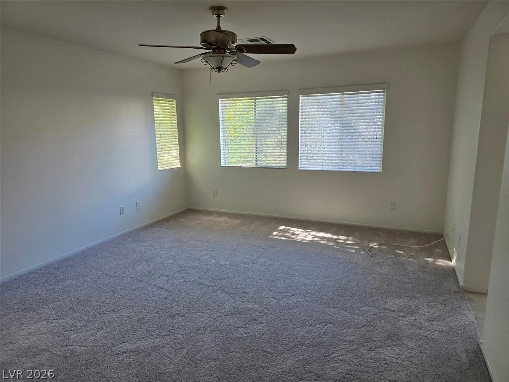 924 Maple Pines Avenue — photo 3