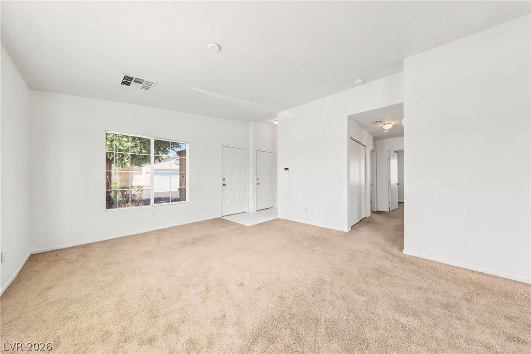 5060 Mascaro Drive — photo 4