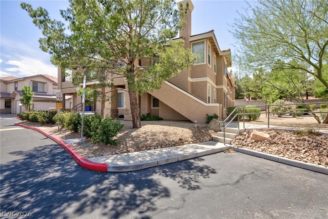 9901 Trailwood Drive 2055 — photo 5