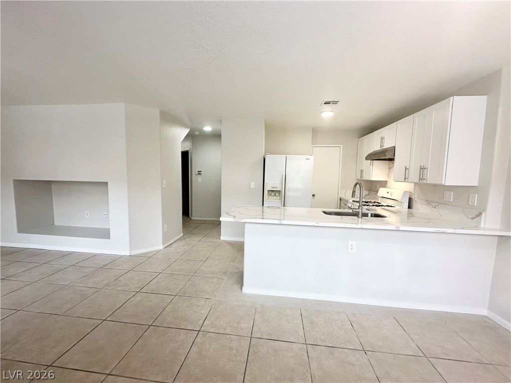2525 Sierra Bello Avenue 103 — photo 3 of 28