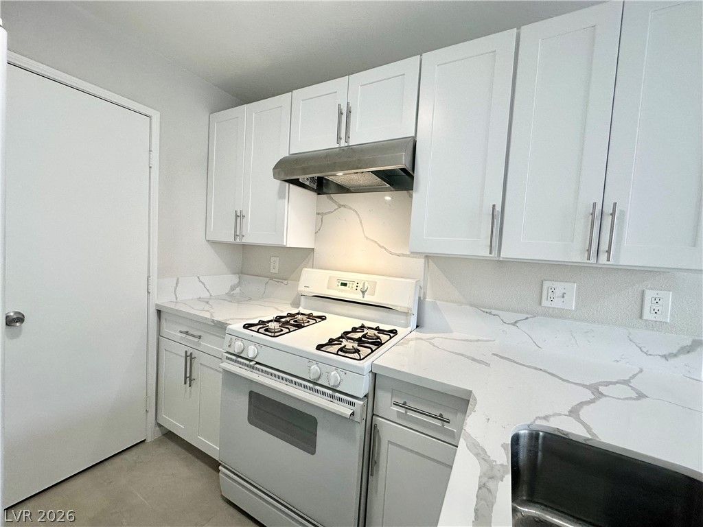 2525 Sierra Bello Avenue 103 — photo 5 of 28