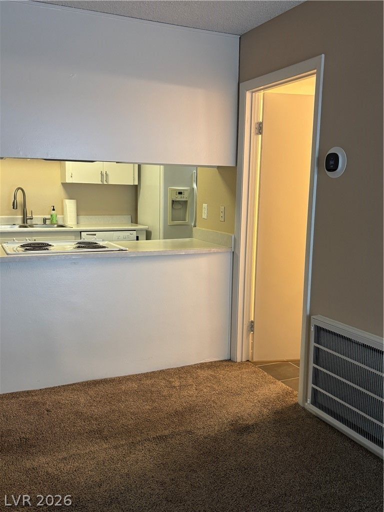 1470 ELIZABETH Avenue 3 — photo 5