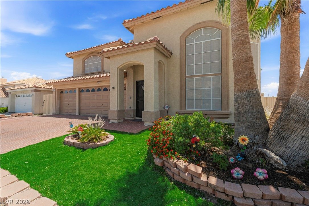 9133 Sapphire Ridge Avenue — photo 4