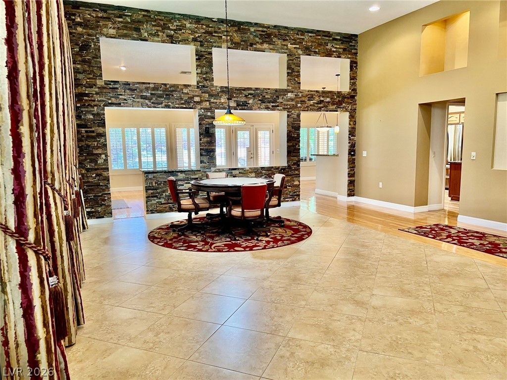 9049 Firebird Drive — photo 4