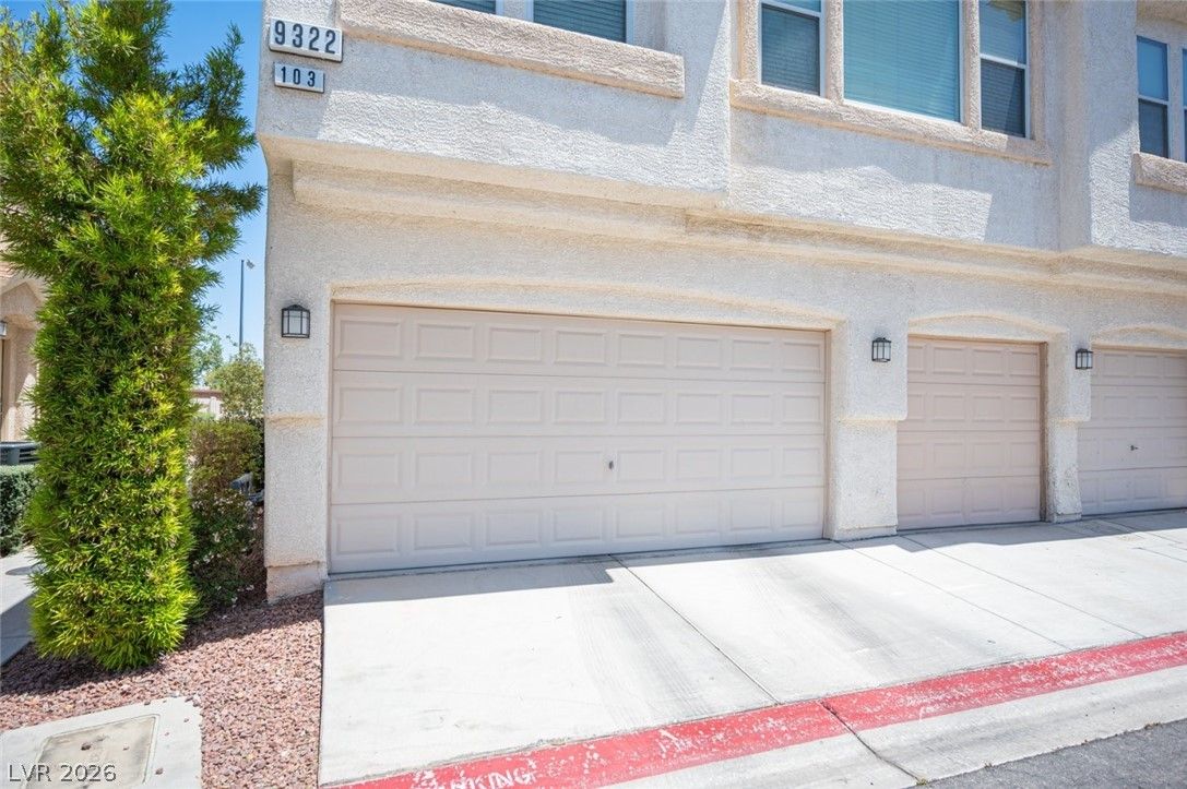 9322 Straw Hays Street 103 — photo 4